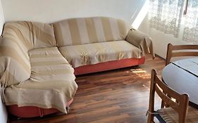 Three Bedroom Apartment Laura